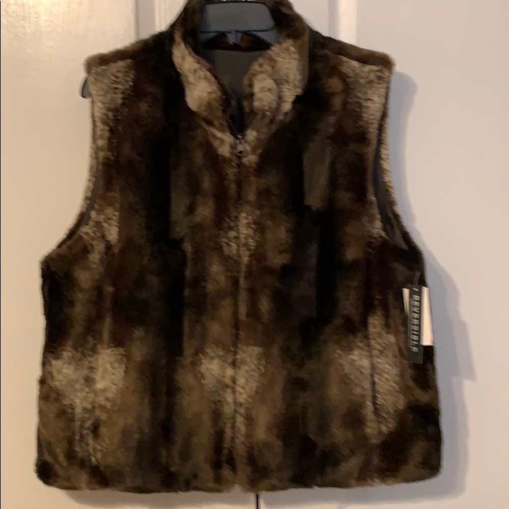 Front zip vest